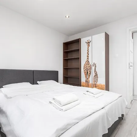 Panska By Your Freedom Varsovia